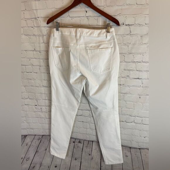 Lululemon ABC Slim-Fit 5 Pocket Pant 31 Utilitech
Excellent EUC - Picture 13 of 14